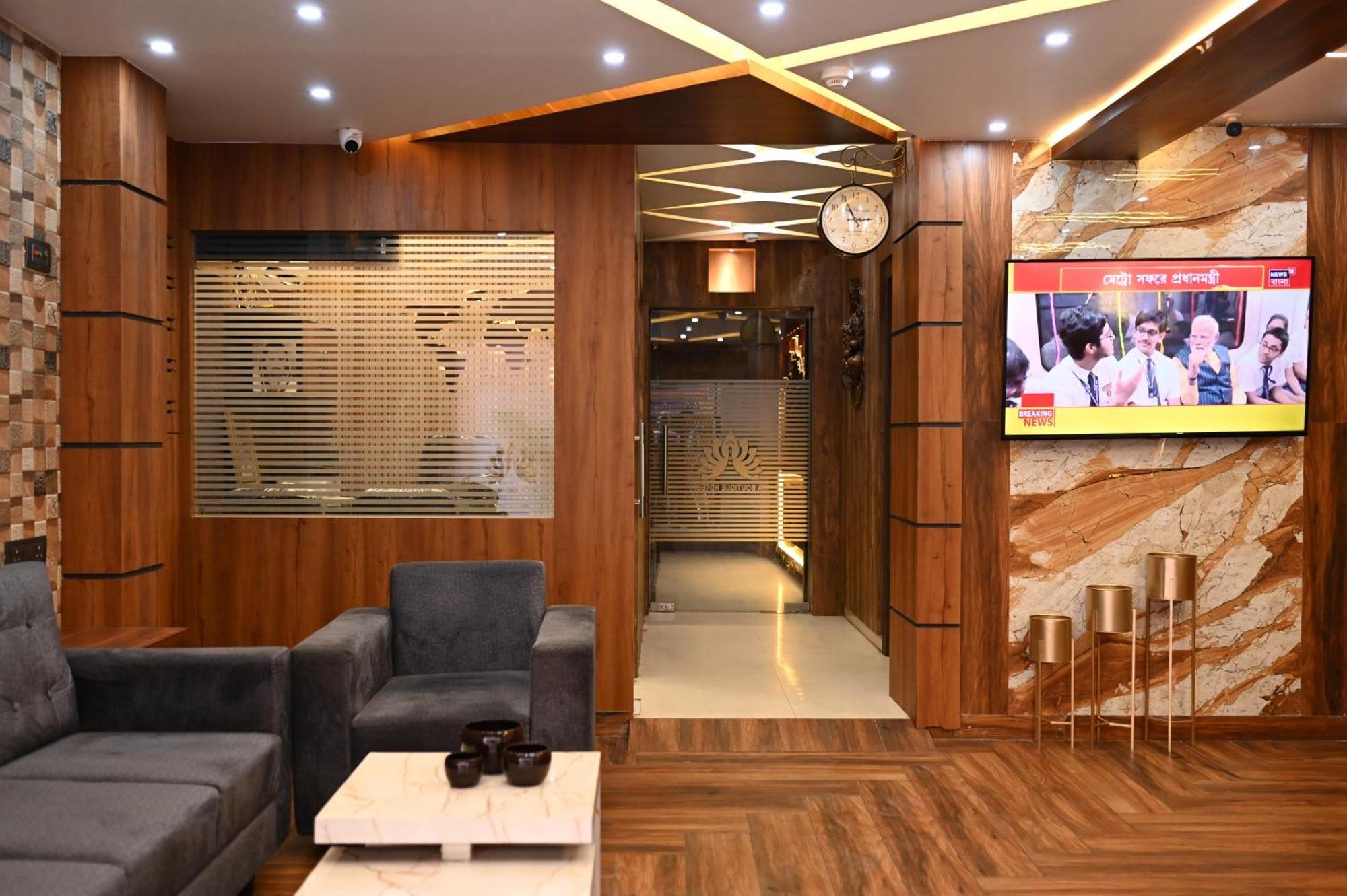 Mohar Residency Hotel Kolkata Exterior photo