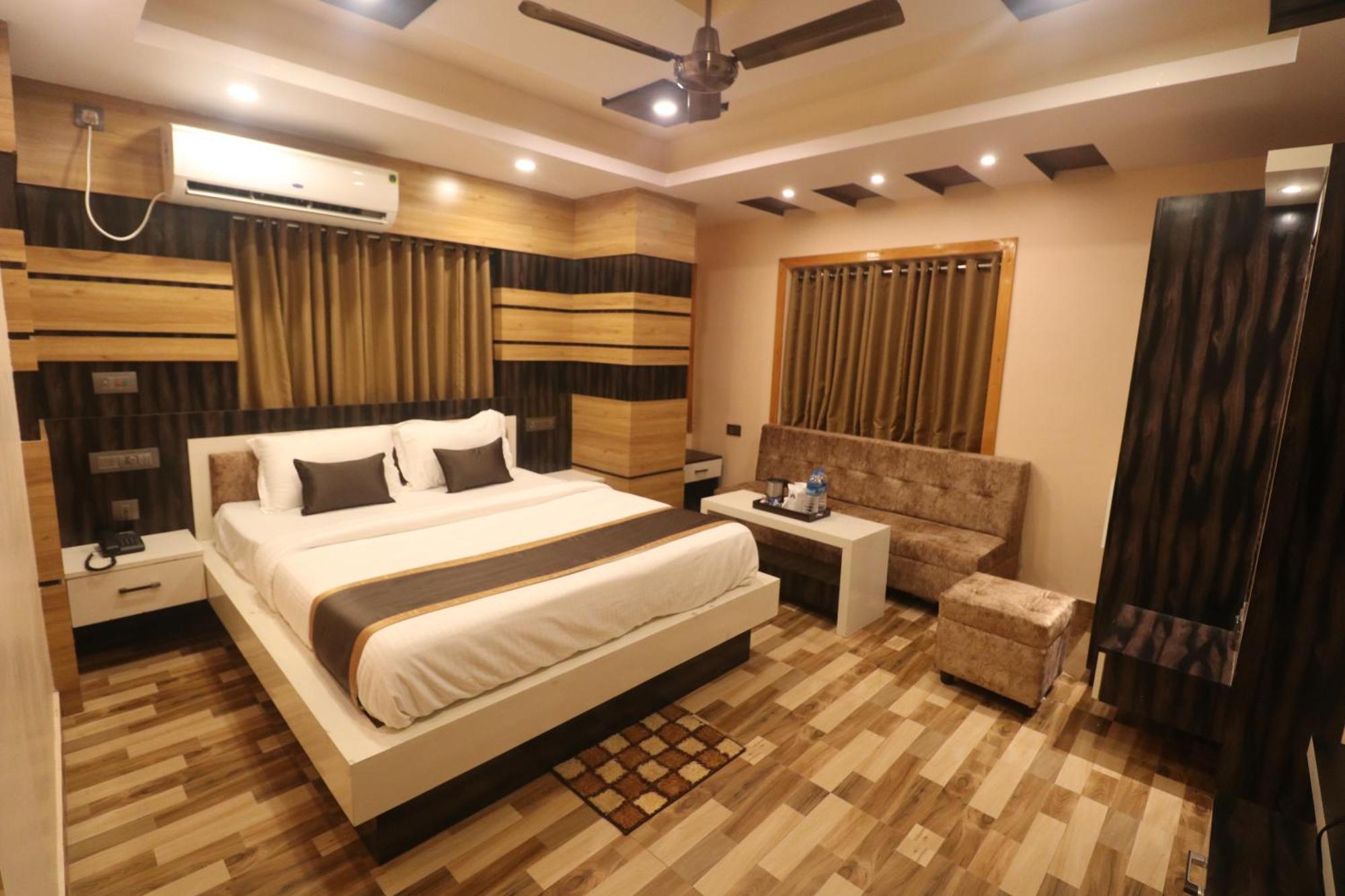 Mohar Residency Hotel Kolkata Exterior photo