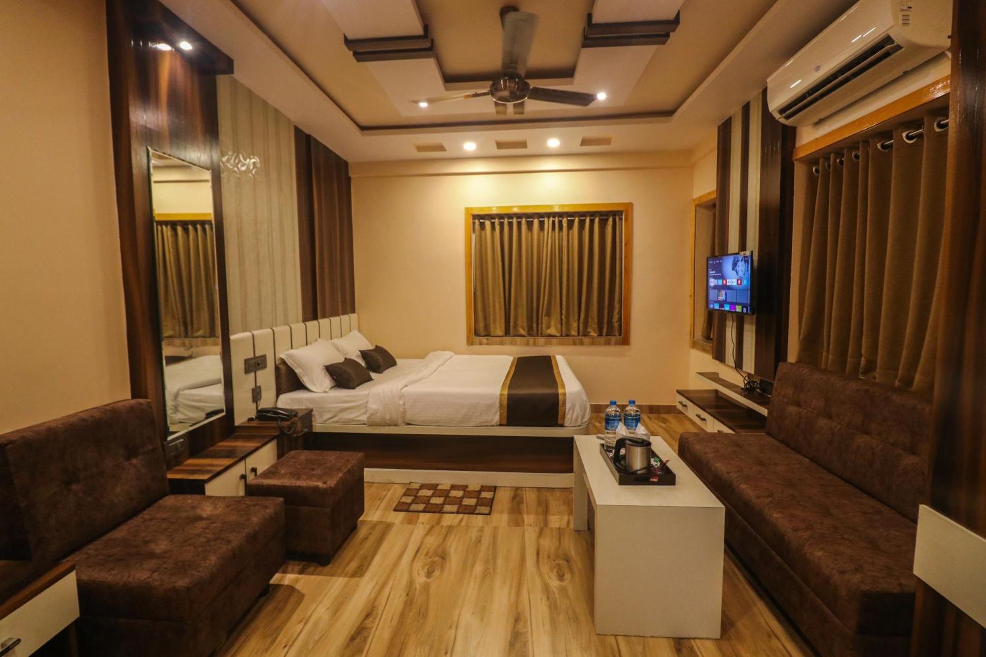 Mohar Residency Hotel Kolkata Exterior photo