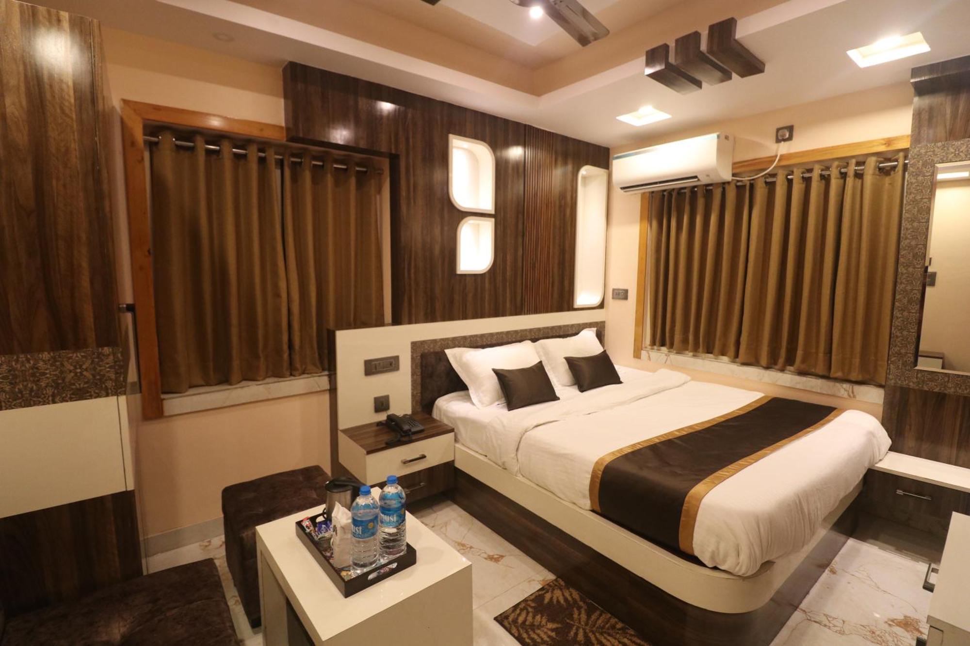 Mohar Residency Hotel Kolkata Exterior photo